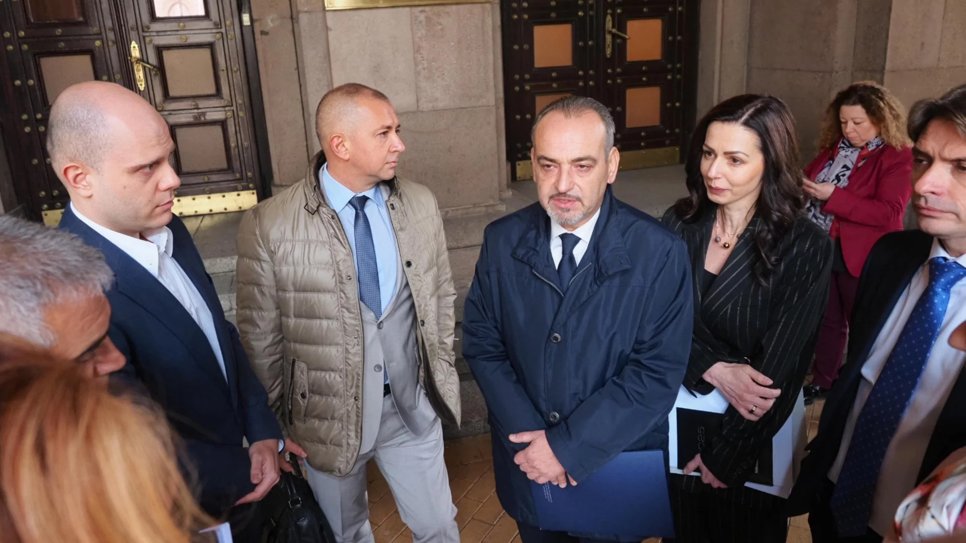 Нов опит: Тристранката се събира утре за бюджета