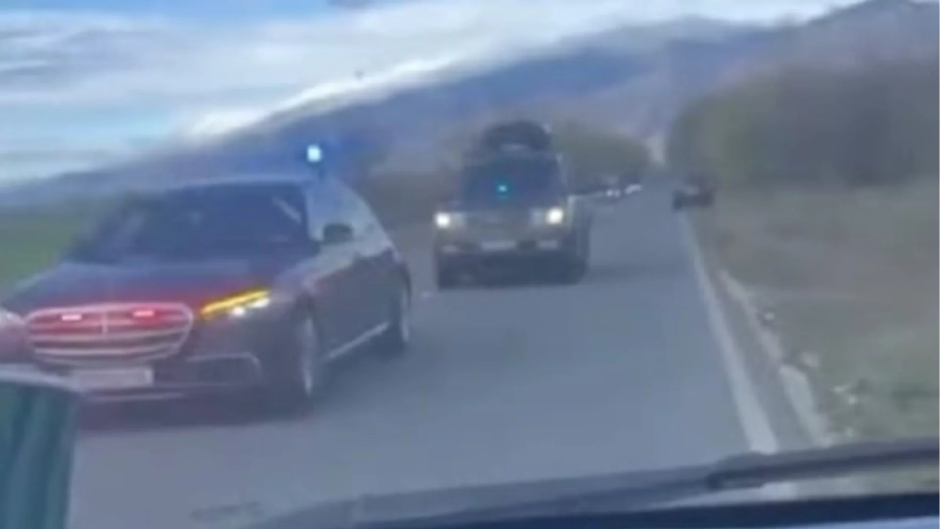 НСО заплашва с глоба шофьора, заснел скандалния кортеж (ВИДЕО)