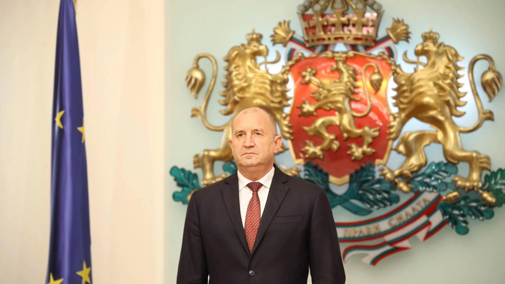 Румен Радев допусна, че нарочно се прави криза с горивата - за да спечели някой