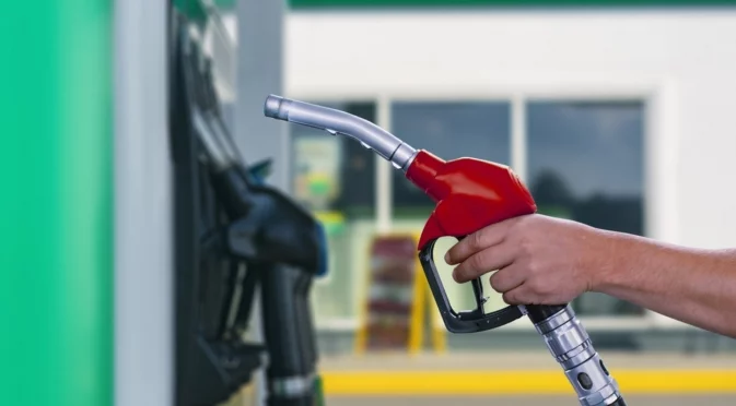Цените на горивата: Тенденциите при бензина и дизела в България се развиват различно засега