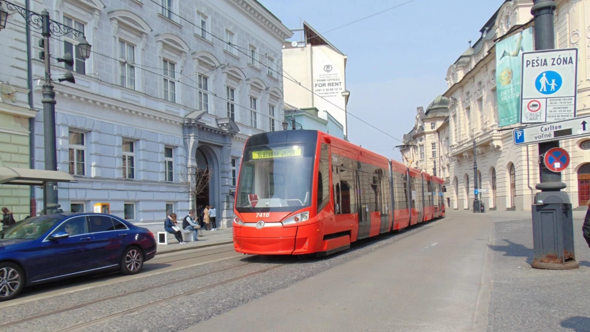 "Българите ни догонват, имат по-добра покупателна способност от нас": Словашко издание с репортаж от България