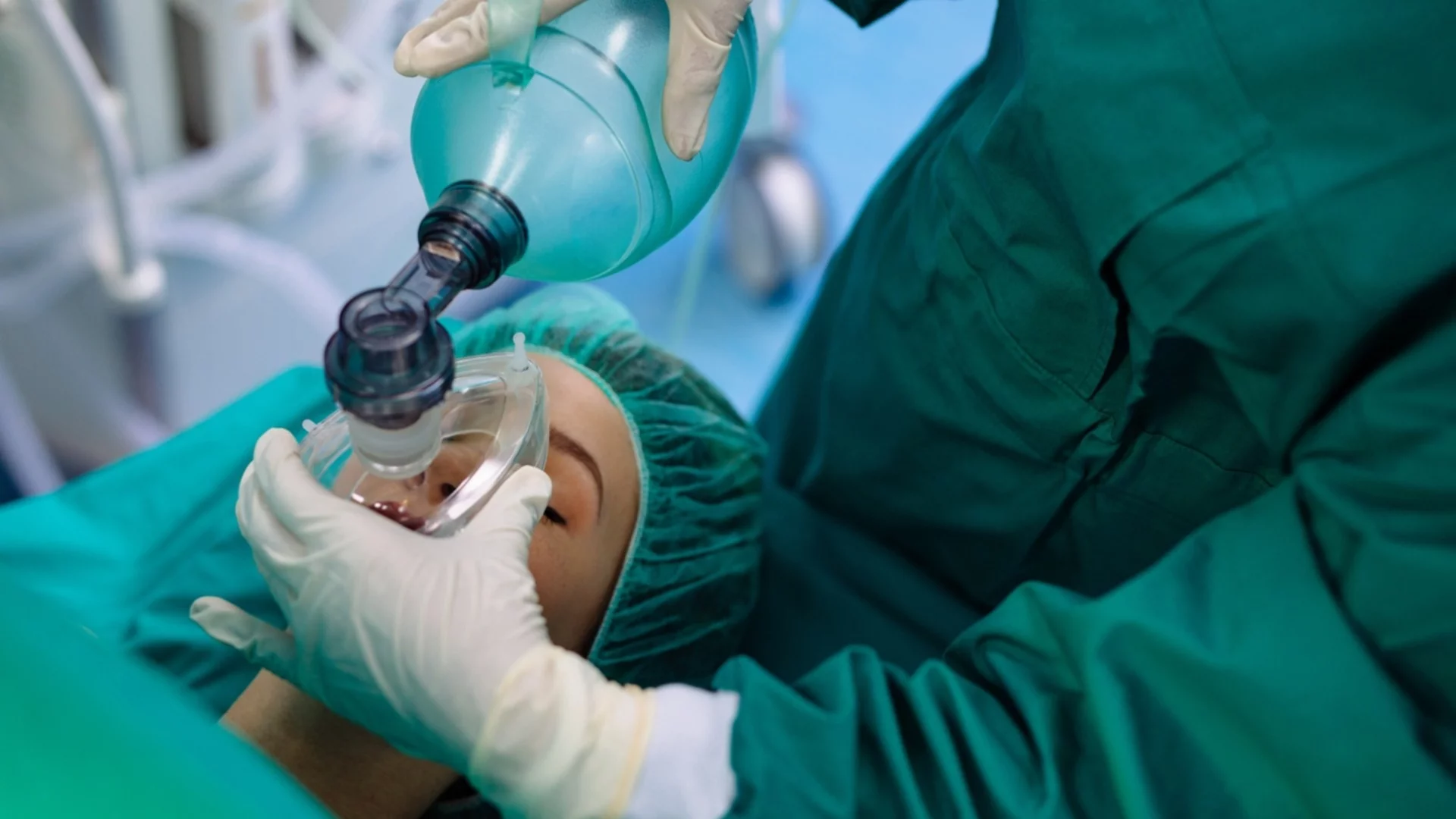 Как шотландски учен открива анестезията по време на експеримент с етер