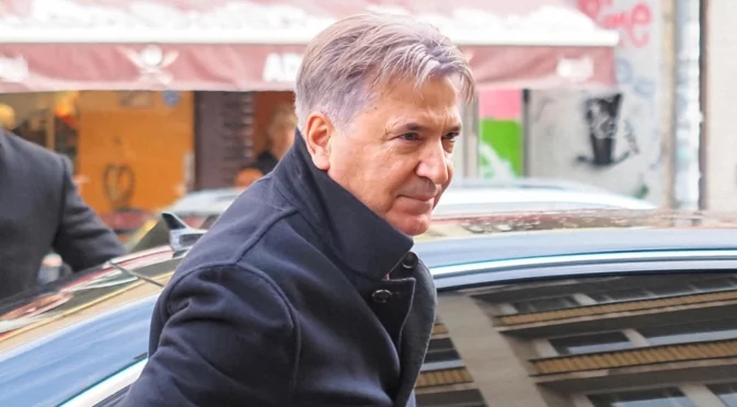 "Той е човек на Пеевски, Борисов само наблюдава": Спрягат познато име за особен управител на "Лукойл"