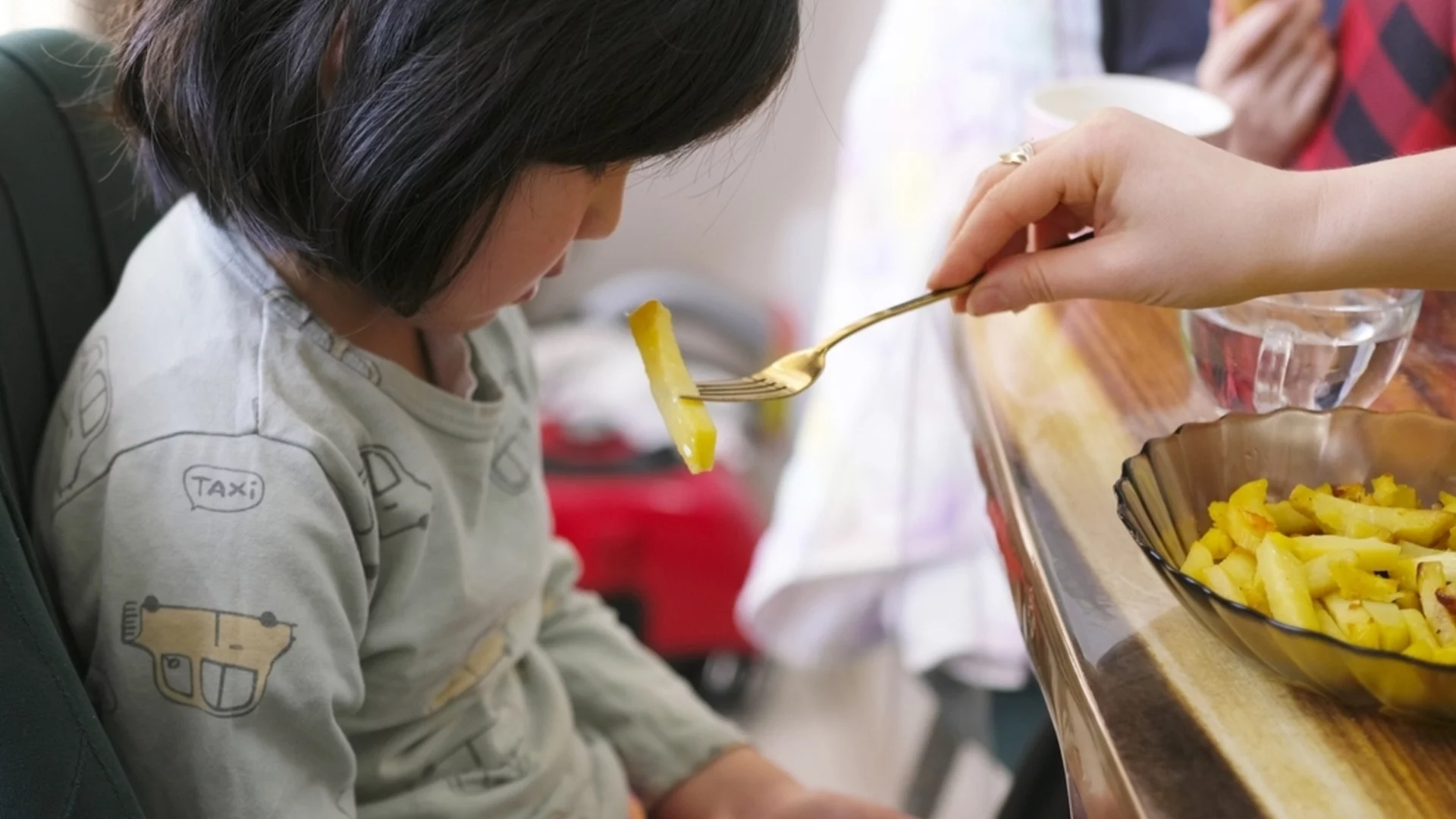 7 фрази, които родителите казват с добри намерения, но всъщност скапват детето си