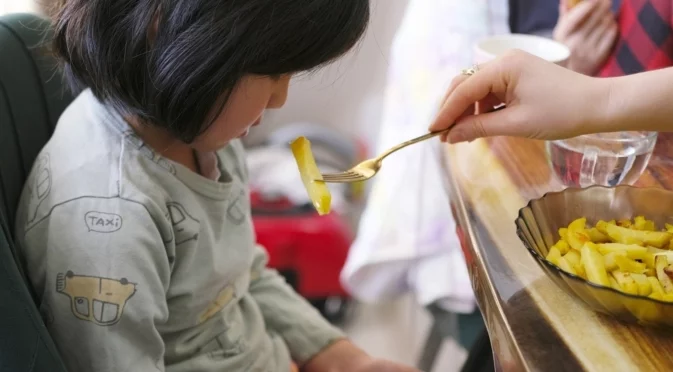 7 фрази, които родителите казват с добри намерения, но всъщност скапват детето си