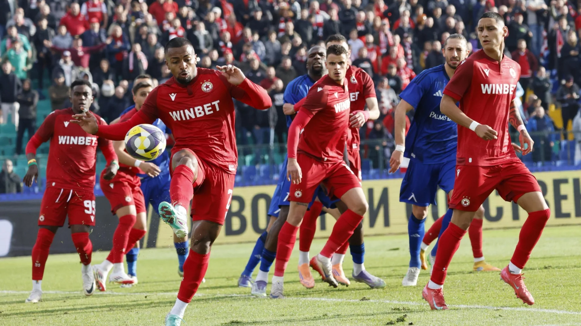 Защитник на ЦСКА: Още ме държат емоциите от дербито – това е нещо неописуемо