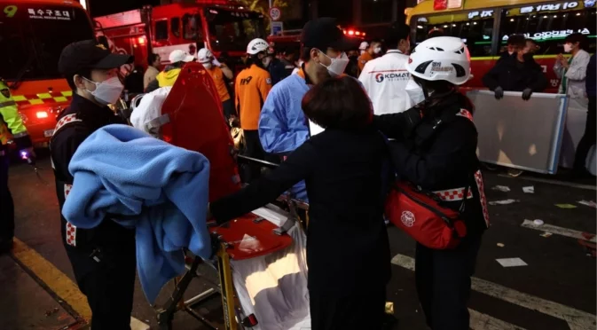 Трагедия край Сеул: Камион се вряза в пазар, има загинали (ВИДЕО)