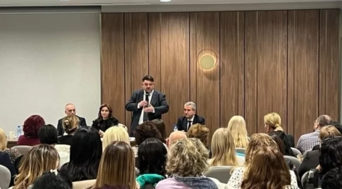 Зафиров поздрави служителите в Агенция за социално подпомагане по време на годишната им среща в Пловдив