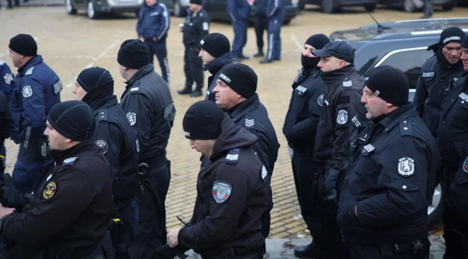 Отново без реформа в МВР: Управляващите отказаха промяна при заплащането и бодикамерите