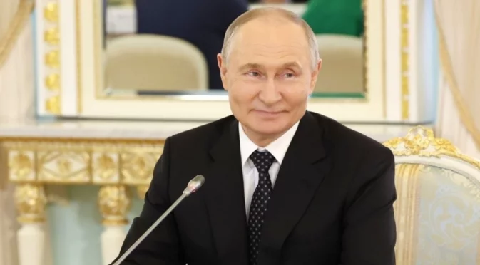 По тайни кабинети като истински шумкар: Смелостта на Путин лъсна в журналистическо разследване (ВИДЕО)