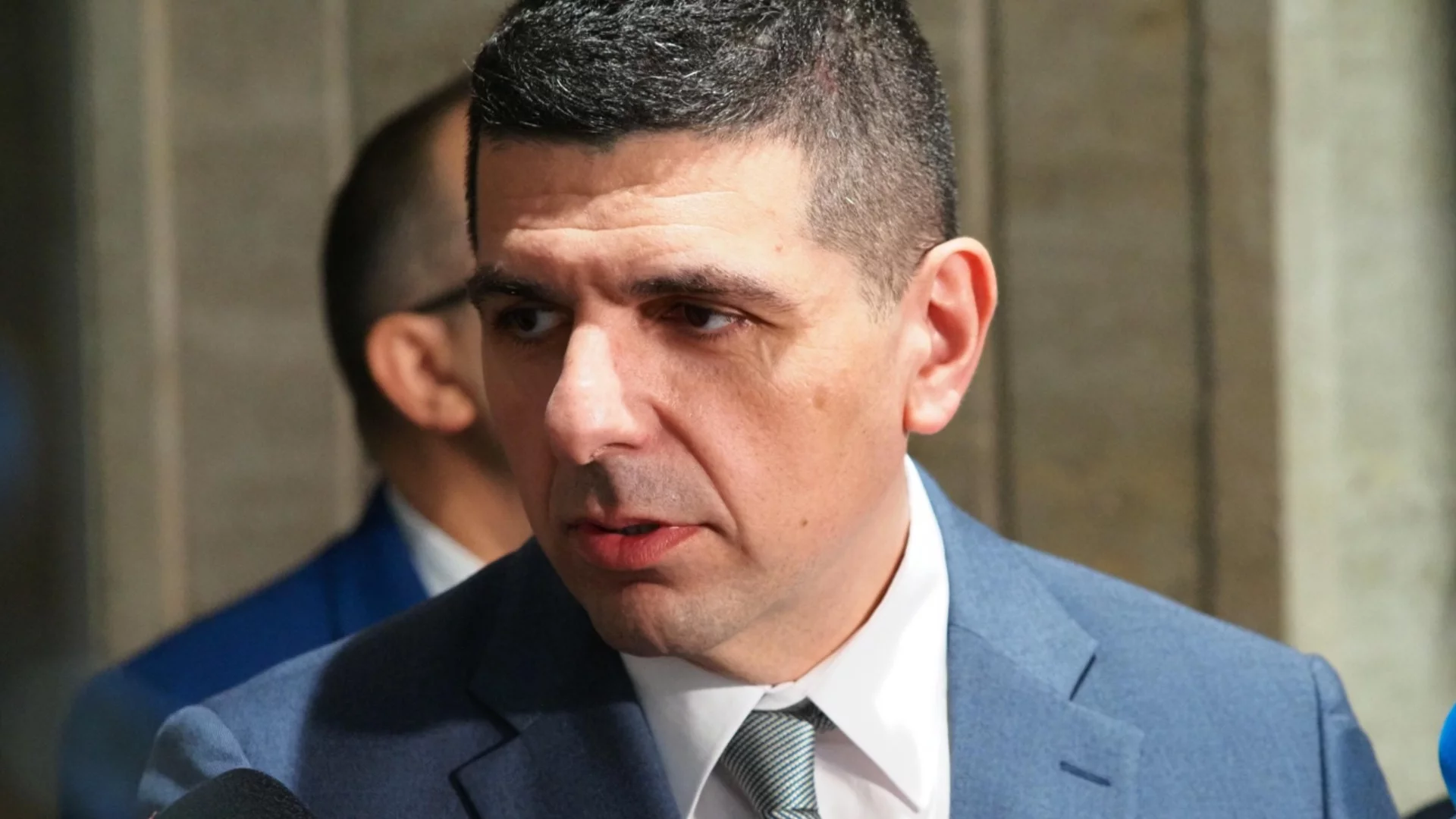 Мирчев иска разплитане на яташката история на Борисов с Цветан Василев