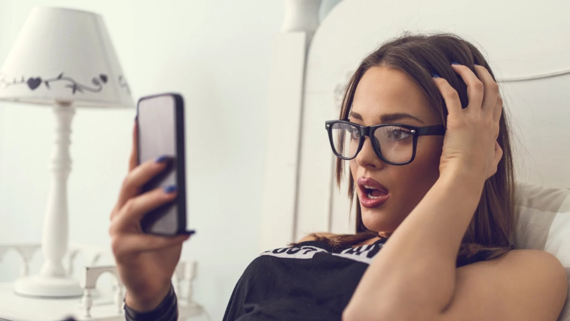 Утре Лъв, Скорпион + още 2 зодии уж ще си гледат кефа, ама ще си намерят белята