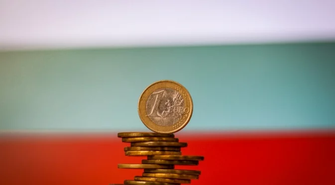 "Препоръчваме през януари да се плаща с карта": Ново притеснение около еврото