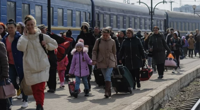 Германия намалява помощите за украинските бежанци
