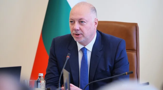 Желязков свика Съвета по сигурността за особения управител на "Лукойл"