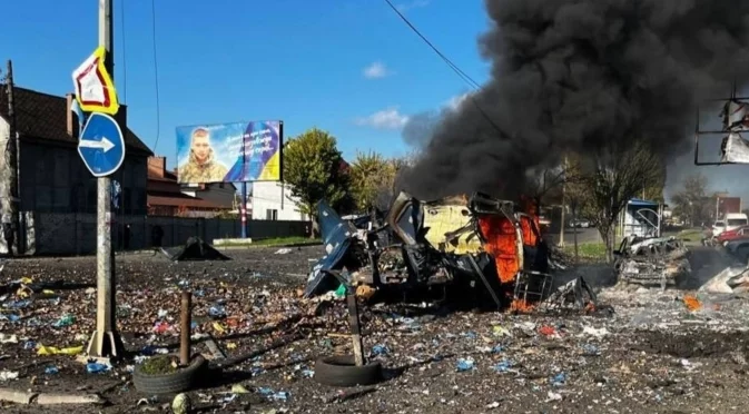 Руски дрон се вряза в опашка от хора на пазар посред бял ден: Поне двама убити (СНИМКИ)