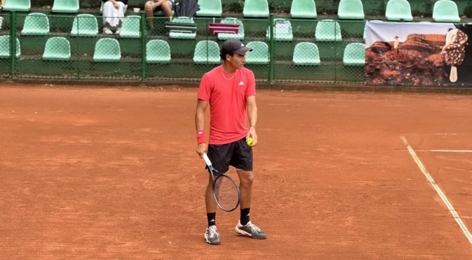 Жалко! Родният тенис талант Иван Иванов отпадна на 1/4-финалите на турнира в Анталия