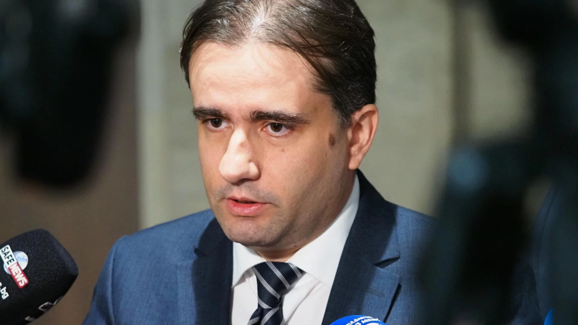 Божанов посочи грешките на управляващите за "Лукойл"