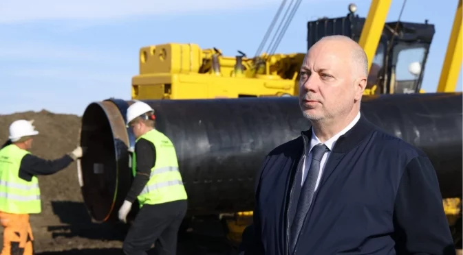 Премиерът се похвали за дерогацията на "Лукойл" и постави задача пред Румен Спецов