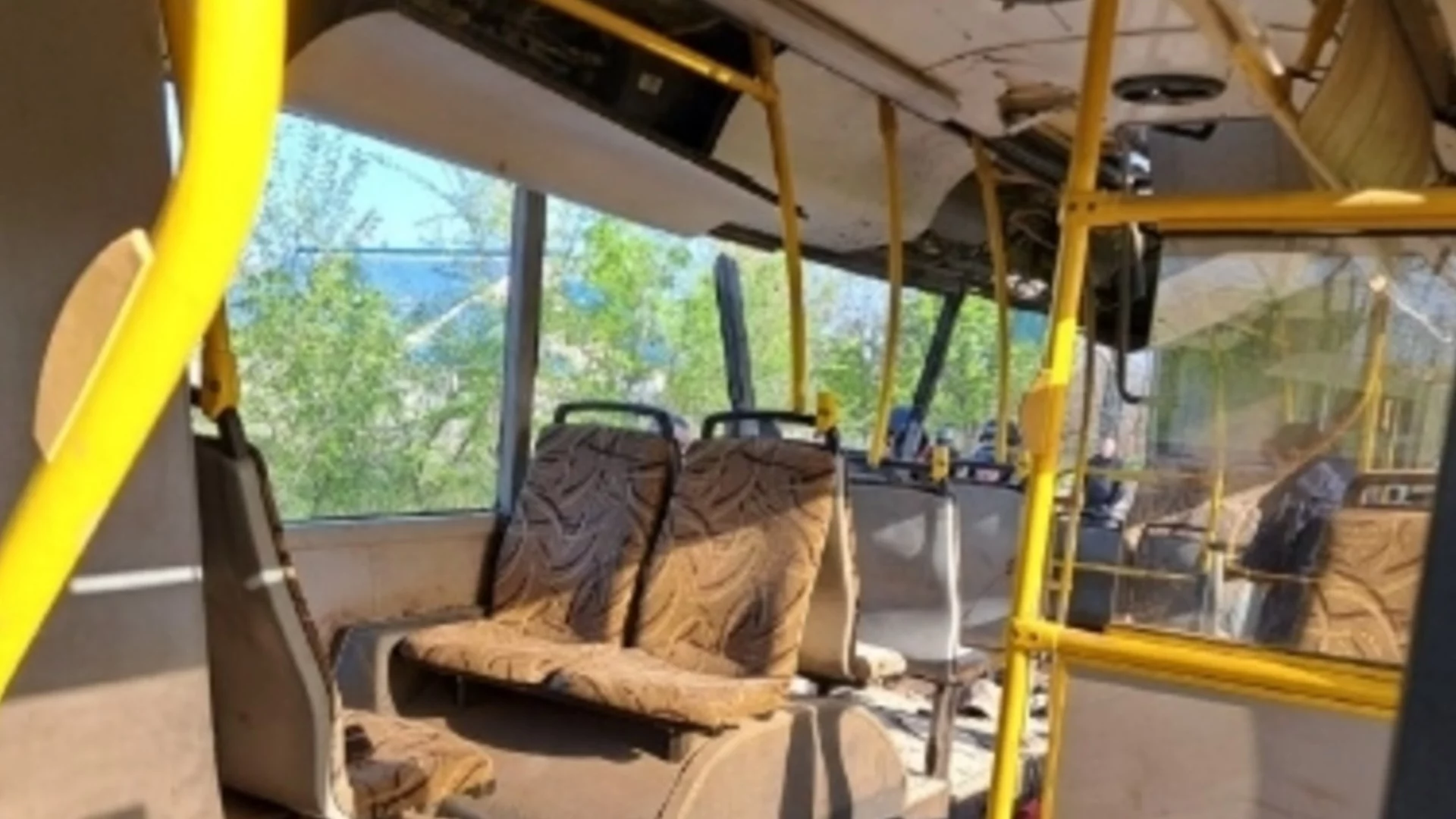 Автобус с туристи катастрофира в Гърция (ВИДЕО)