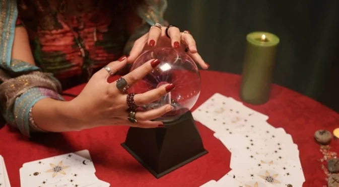 Седмичен ТАРО хороскоп за всяка зодия, 17-23 ноември 2025