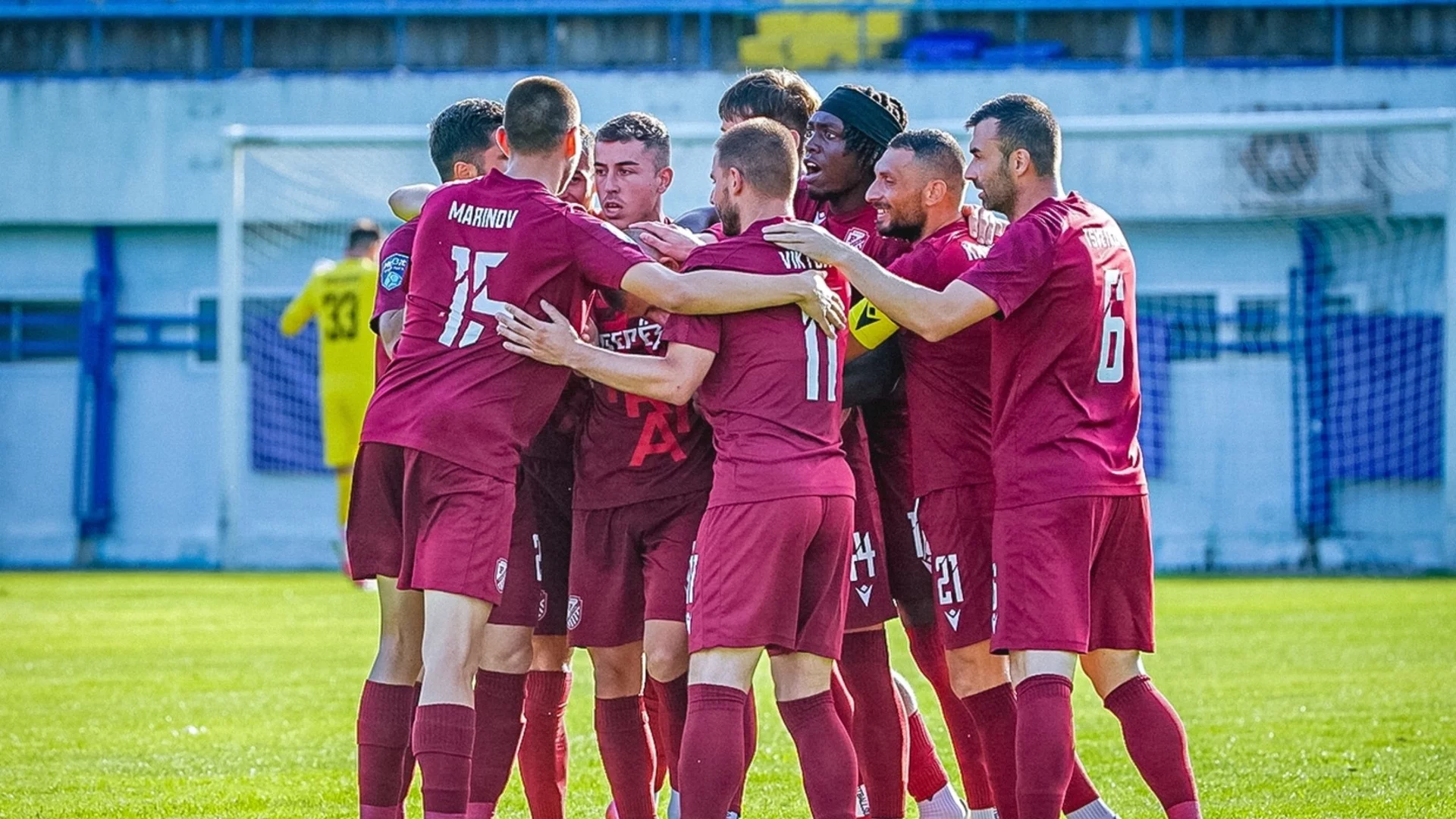 Фратрия ще се бори за върха докрай! Варненци изляха яда си срещу последния във Втора лига