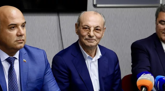 Архитектът строи наново: Какво представлява новата формация, родена от конфликта в ДПС?