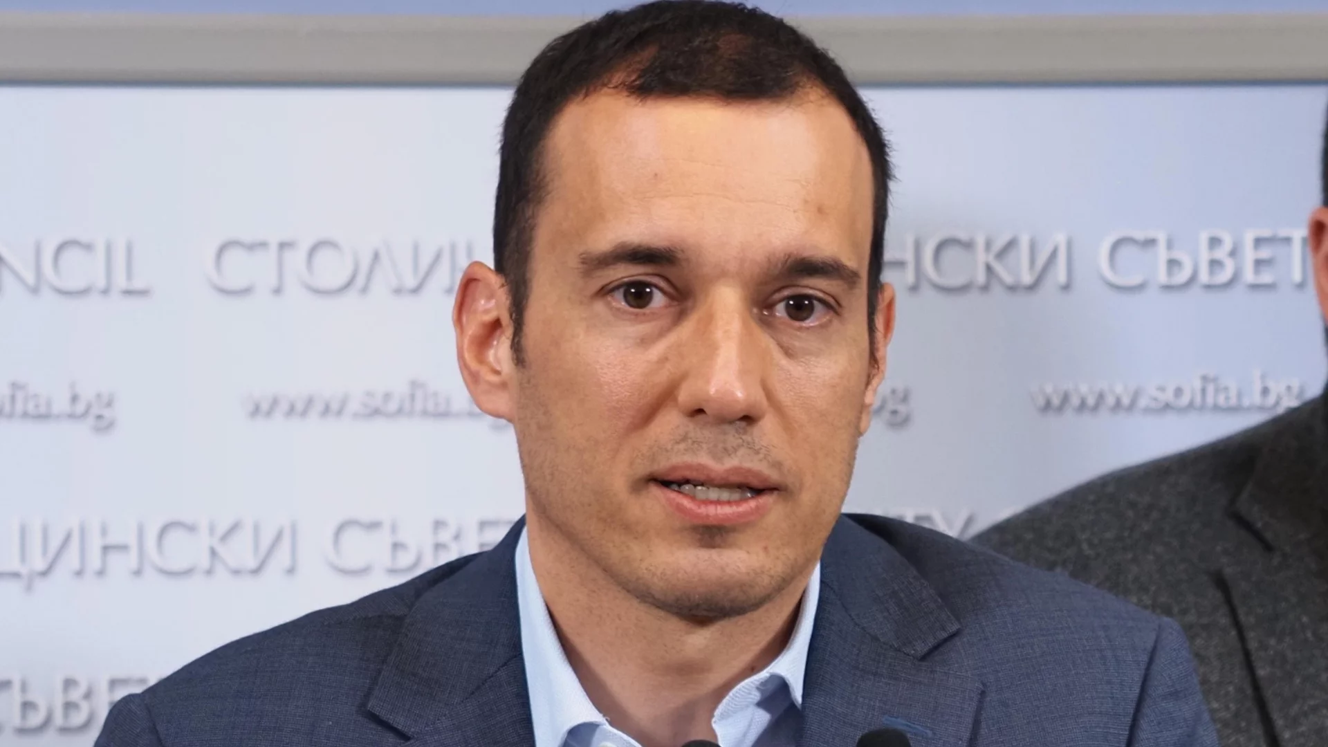 Сблъсък за паркирането в София: КЗП иска обяснение от Терзиев за по-високите цени