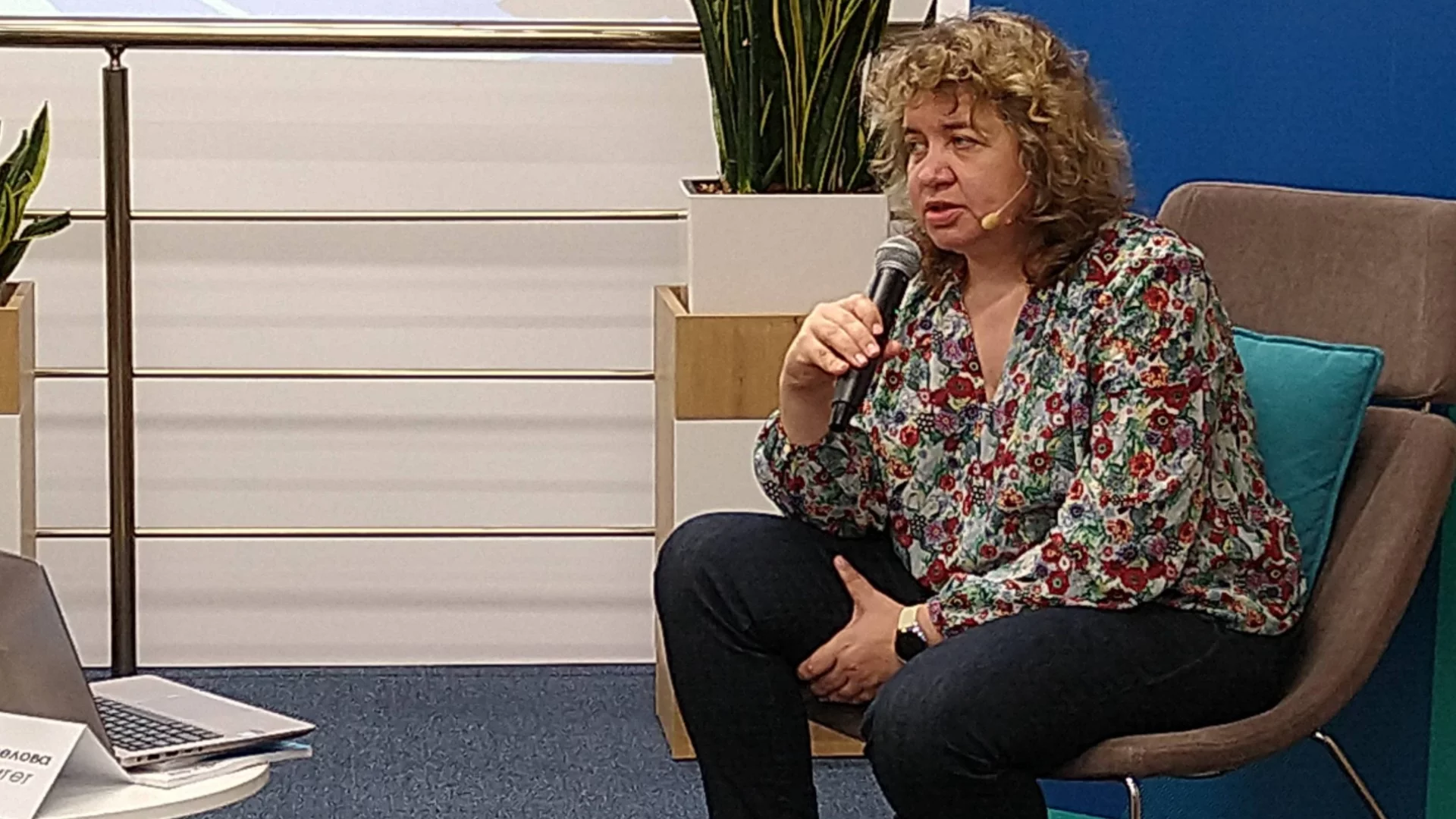 Киселова към президента: Прав сте за ветото, но ситуацията с "Лукойл" не е обикновена