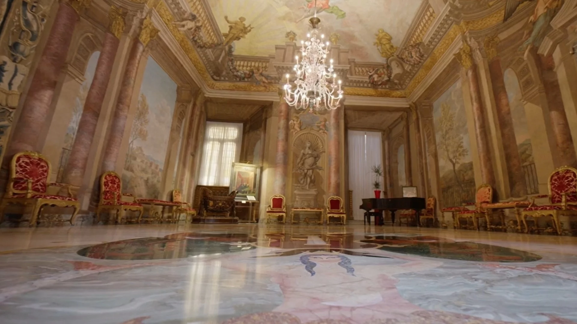 Дворецът в Рим, собственост на "черната аристокрация" (ВИДЕО)