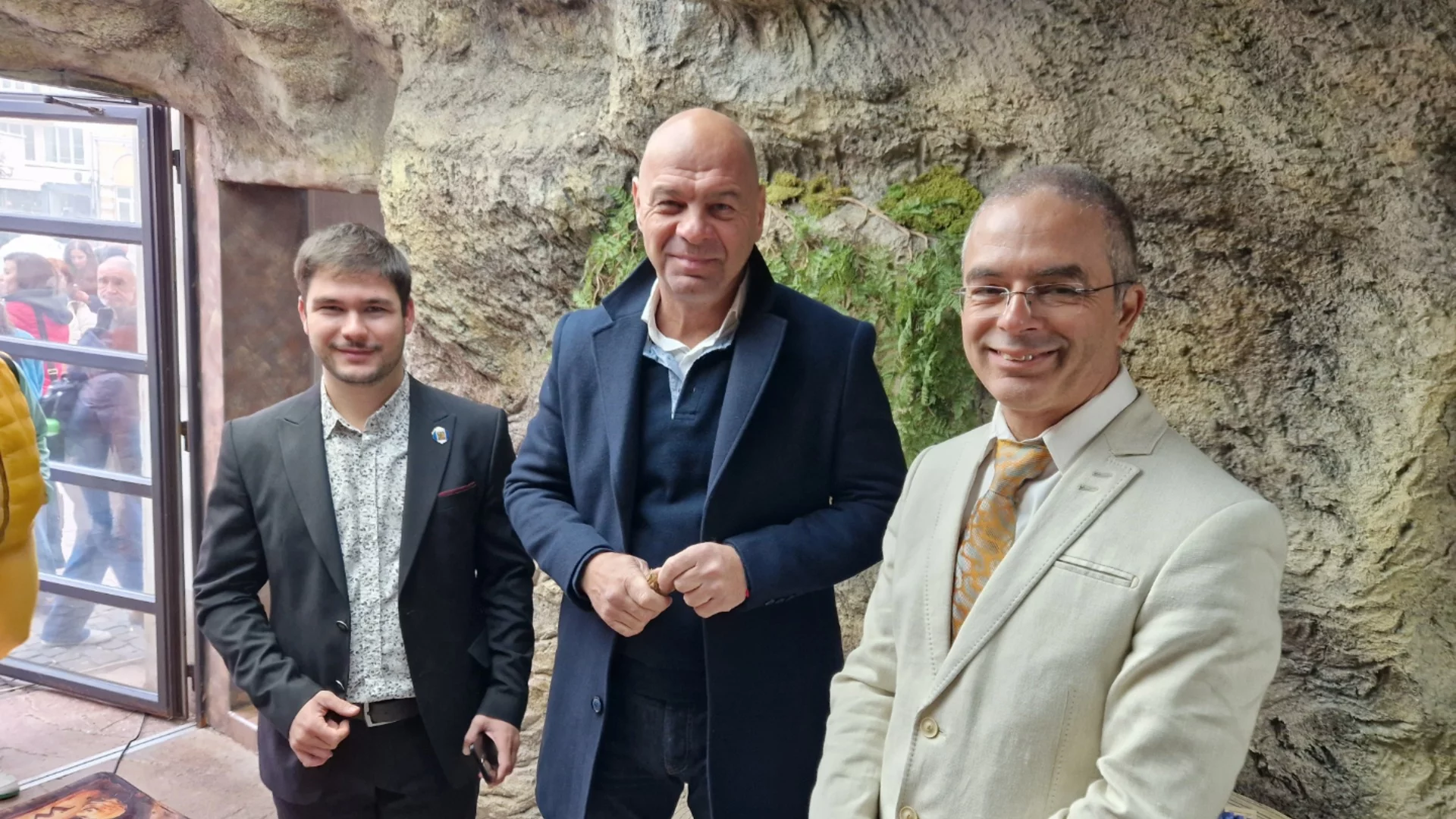 В Пловдив откриха първото в България зоокафе