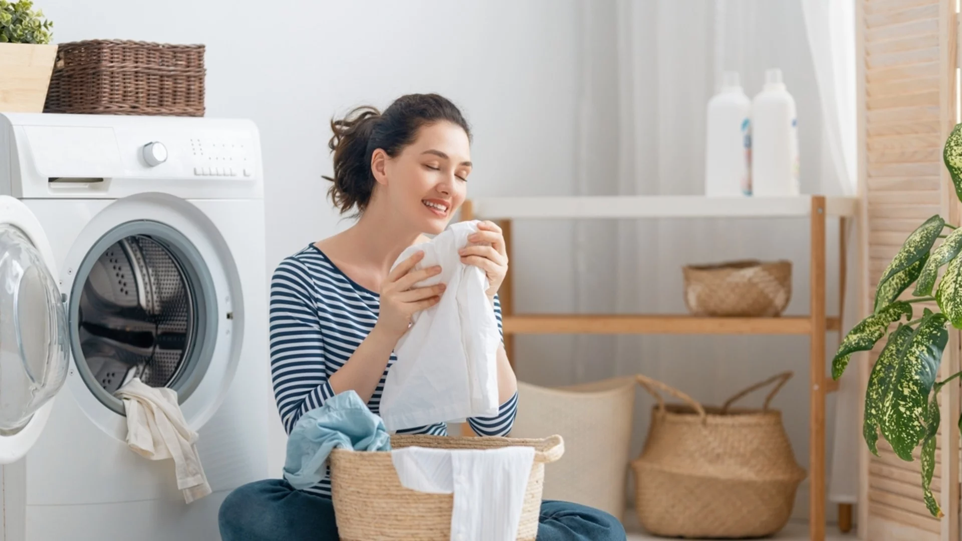 Отворена или затворена - как е правилно да държите вратата на пералнята, когато не работи