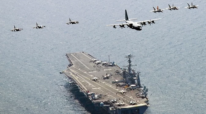 За първи път в Европа: Британски самолетоносач е поставен под прякото командване на НАТО