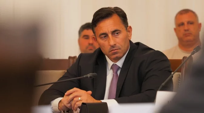 "Аз не отговарям за този избор": Спецов е вписан като особен управител на "Лукойл"