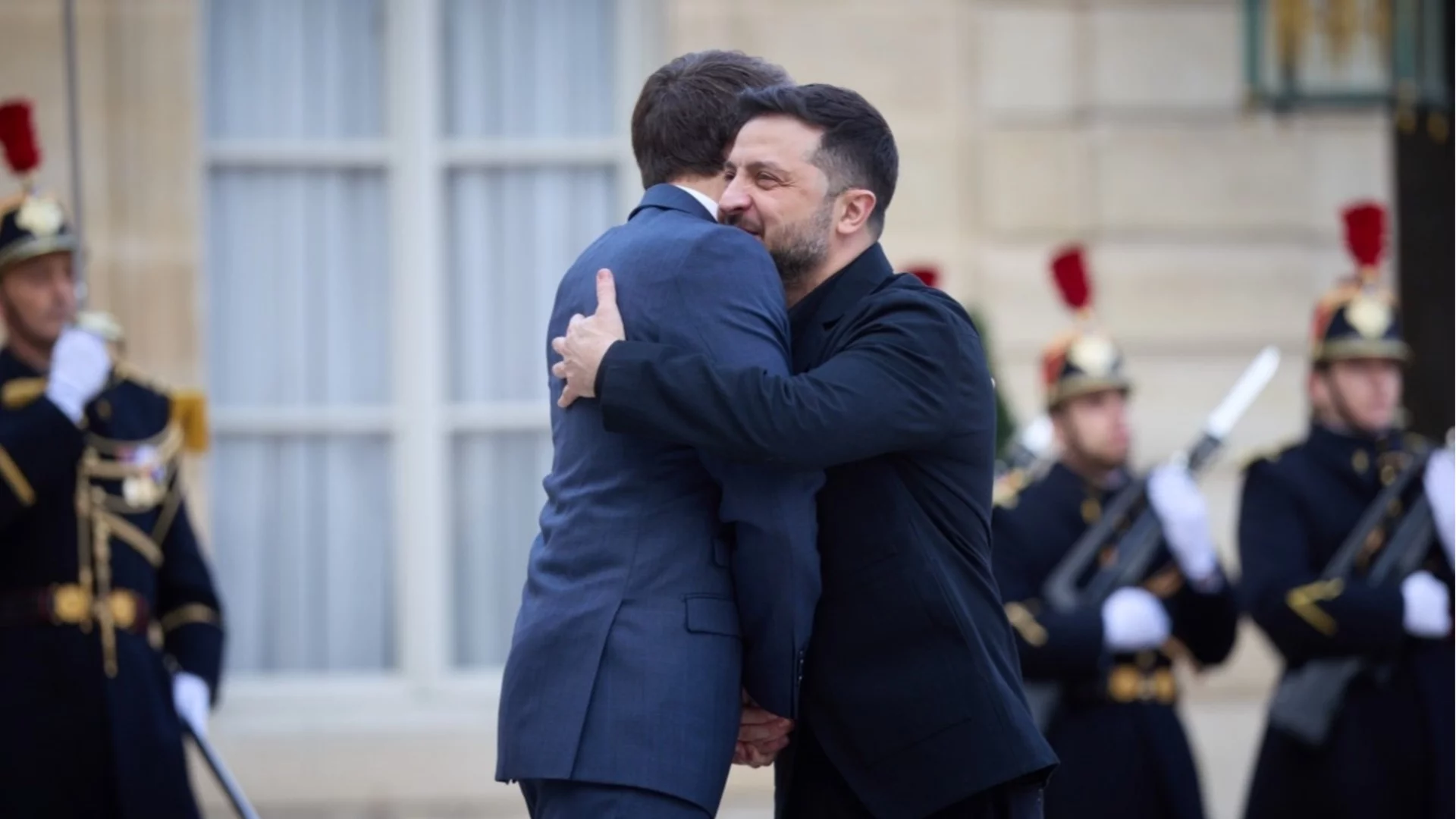 Макрон: Правим нови ПВО системи и Украйна първа ще ги получи (ВИДЕО)