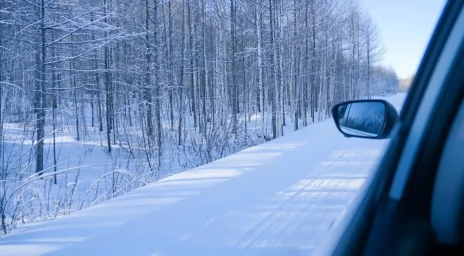 Как зимните дрехи могат да се превърнат в заплаха на пътя