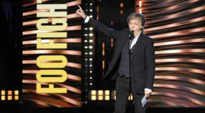 В знак на протест: Пол Маккартни записа песен без никаква музика