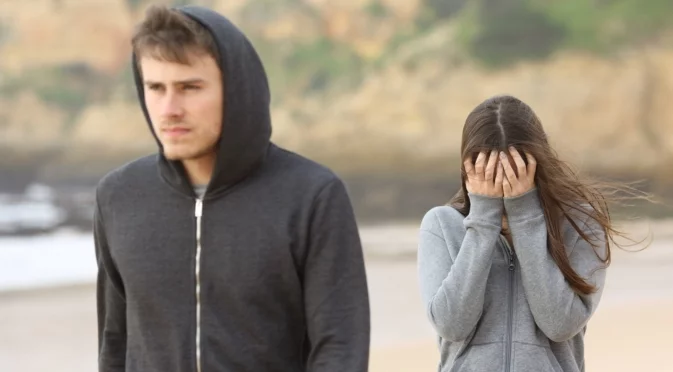 10 неща, които мъжете правят, когато не се интересуват от теб