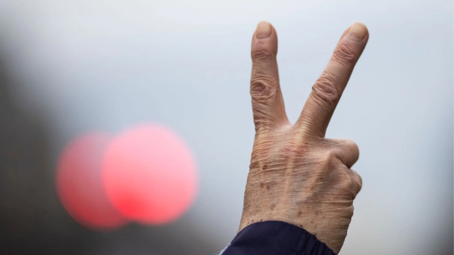 Българите не вярват в собствената си демокрация: Ново проучване