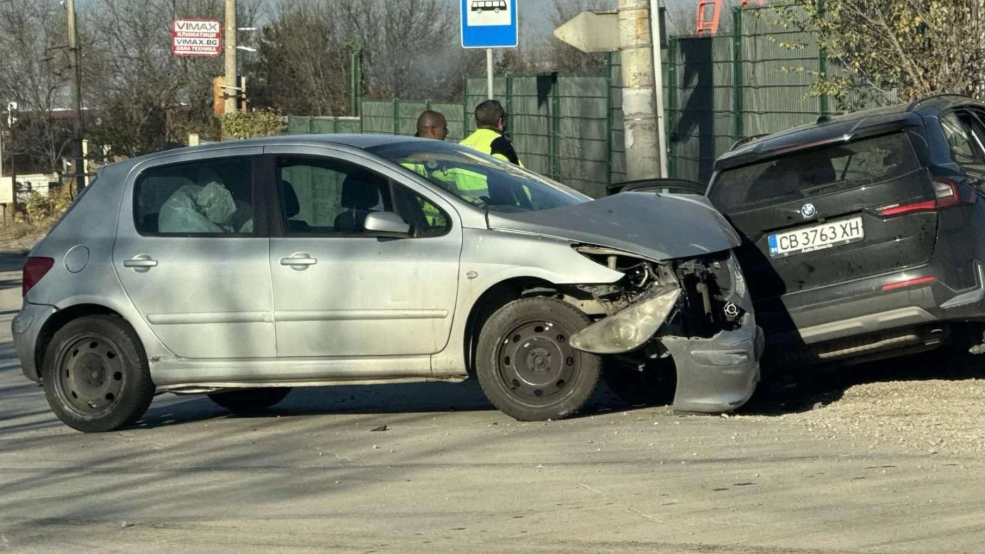 Катастрофа в София: Пострадал е 19-годишен