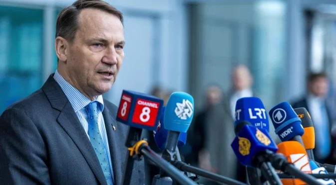 Полша затваря последното руско консулство, Кремъл със светкавична реакция