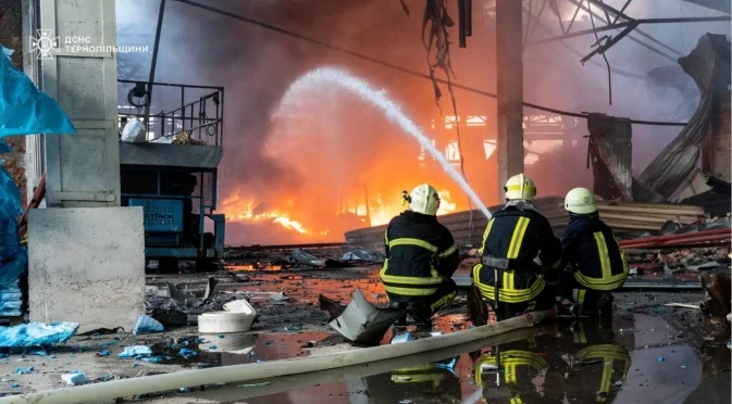 Броят на жертвите на руския въздушен терор в Тернопол не спира да расте, сред тях има деца (ВИДЕО)
