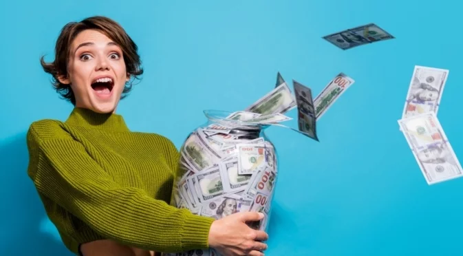 Подарък от ноември: Неочаквани пари за три от зодиите