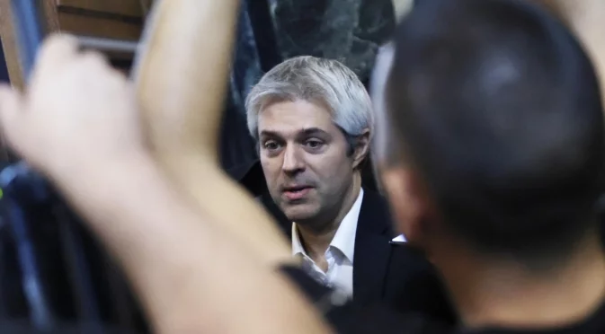 Софийски градски съд прекрати делото срещу Благомир Коцев с въпрос защо не се гледа във Варна