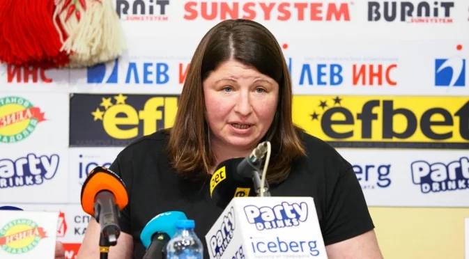 Станка Златева откри нова зала по борба в село в Североизточна България