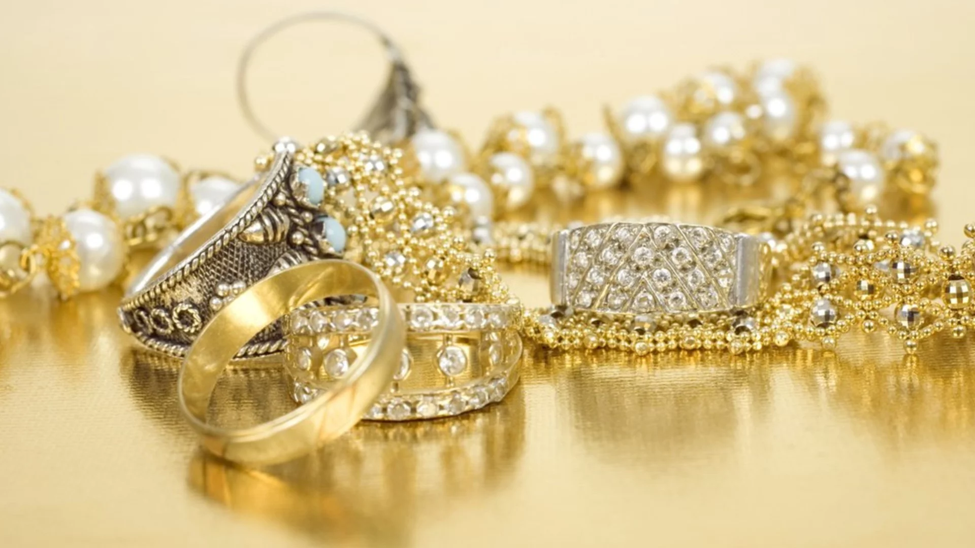 Обир на бижута като в Лувъра, но на Балканите (ВИДЕО)