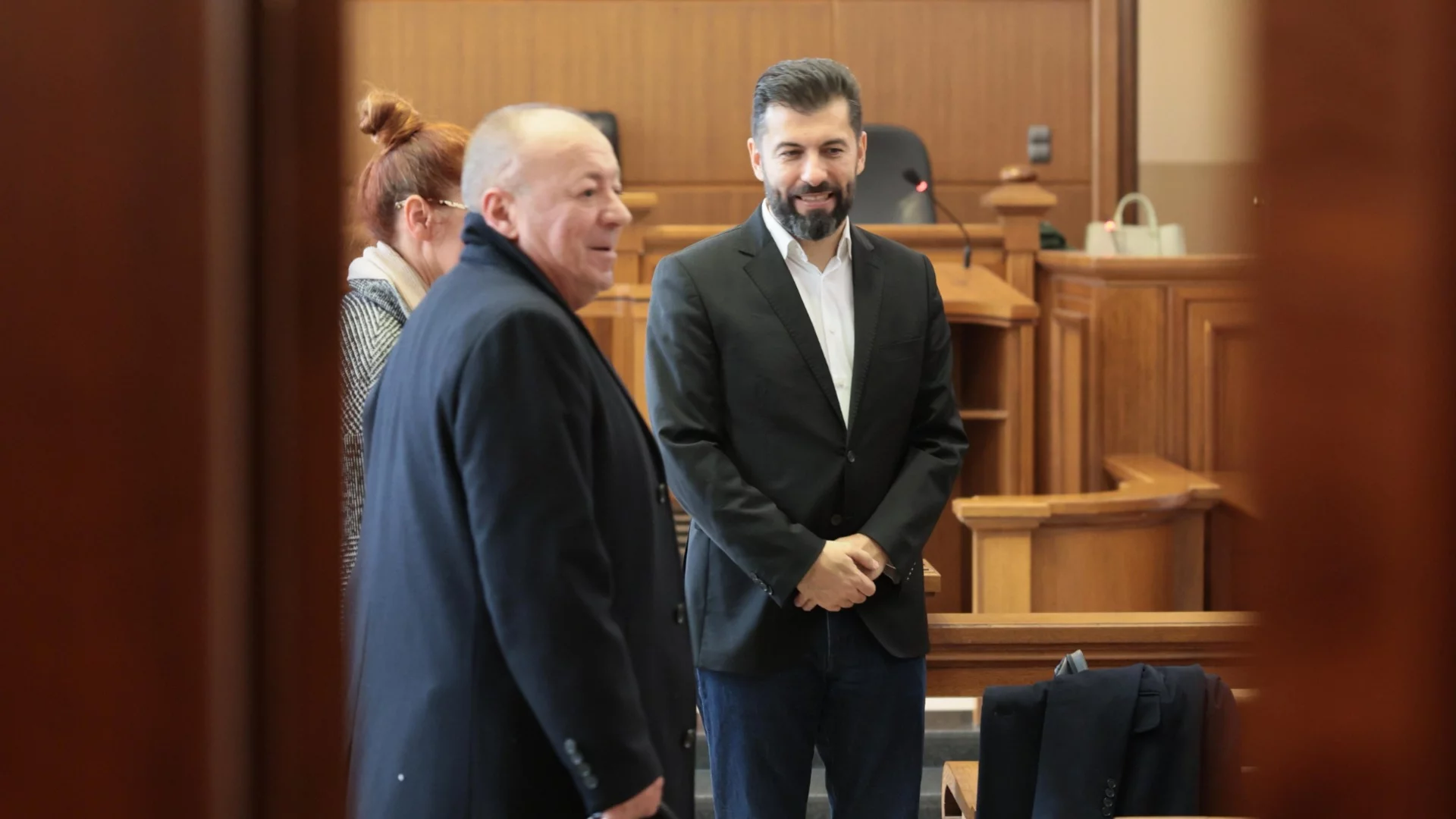 Заради ареста на Борисов: Кирил Петков застана пред съда