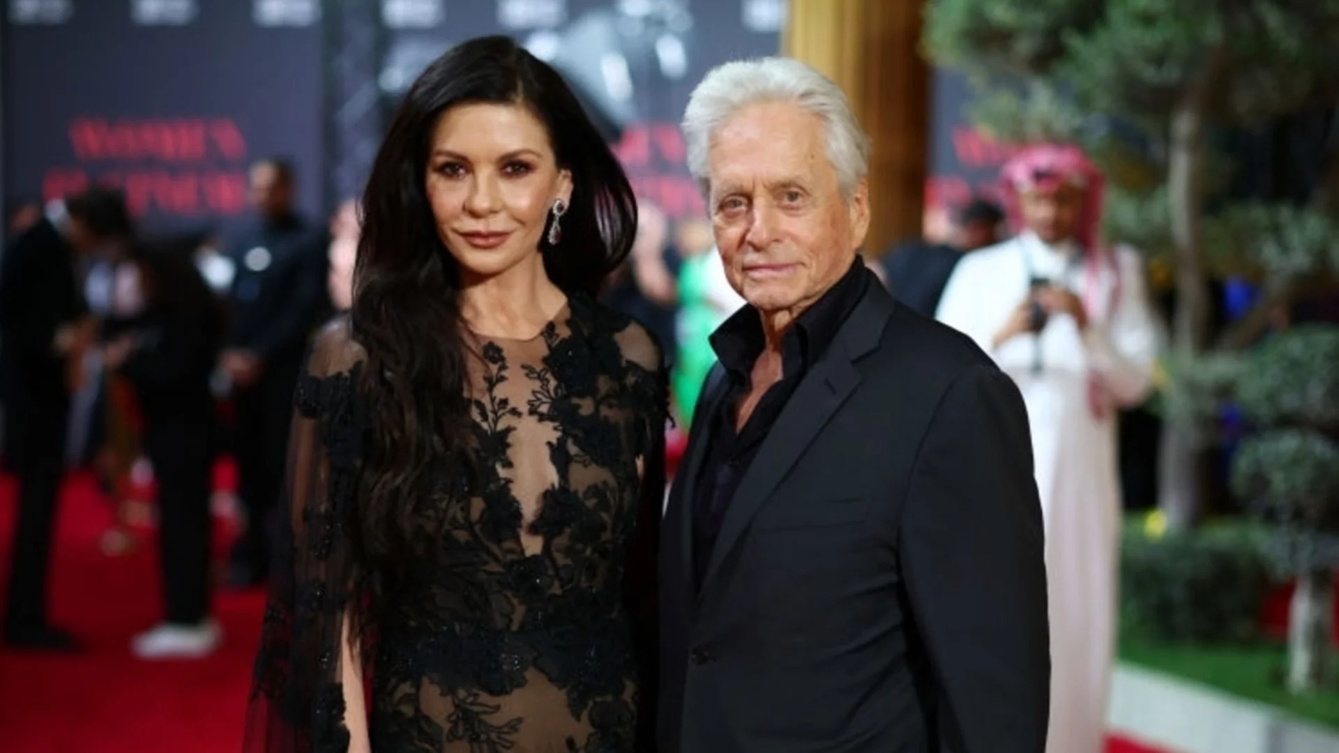 25 години заедно: Майкъл Дъглас и Катрин Зита-Джоунс с една от първите им СНИМКИ