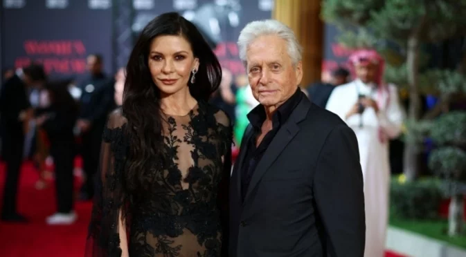 25 години заедно: Майкъл Дъглас и Катрин Зита-Джоунс с една от първите им СНИМКИ