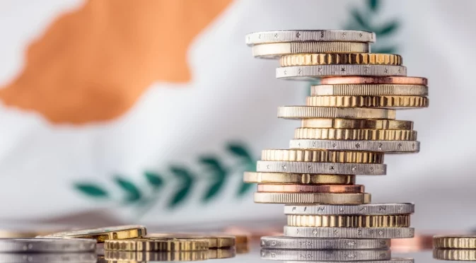 Учителите в Кипър излизат на нов протест